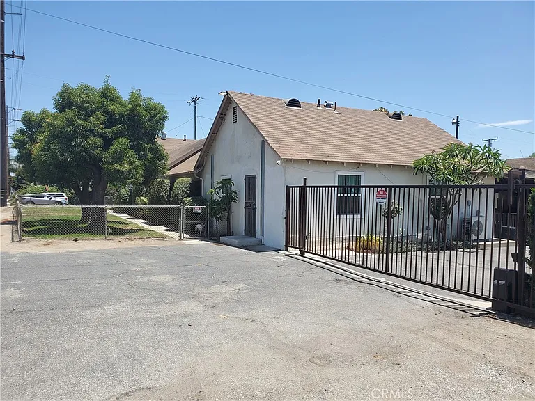 5095 W Phillips Blvd — Photo 1