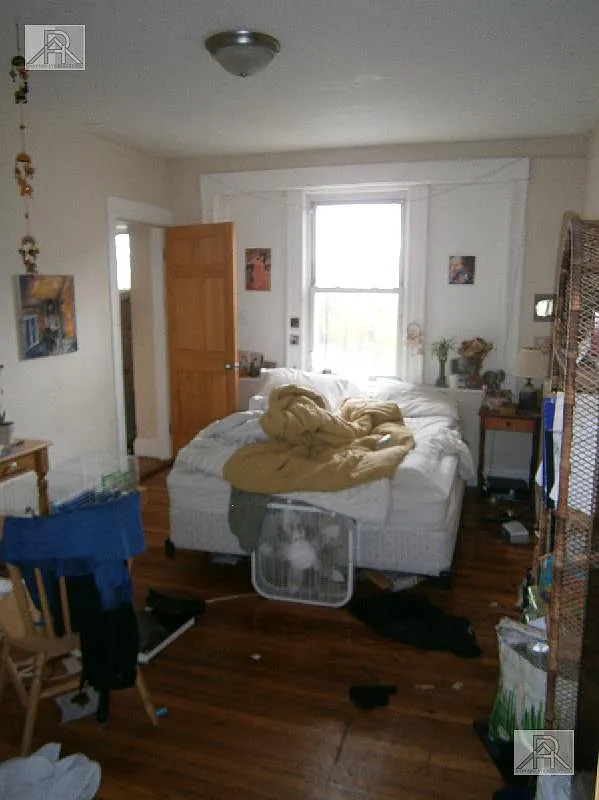 2 bed, 1.0 bath, $2,995 — Photo 3