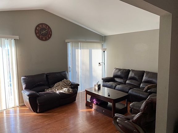 5th image of 2773 Greenfield Dr