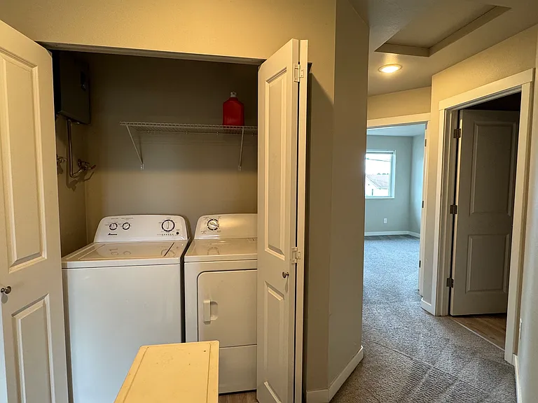 7610 Lakewood Dr W #B — Photo 19