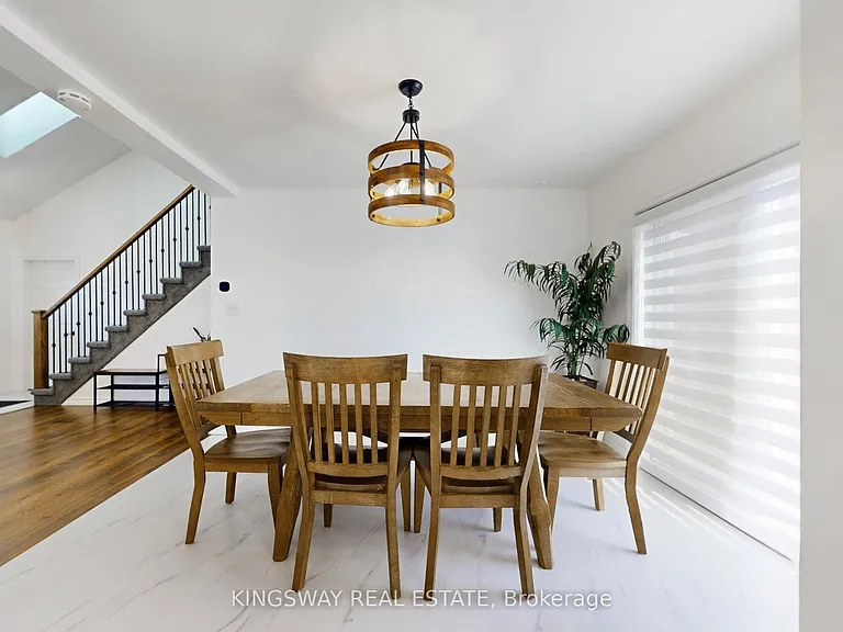 20 Glen Ross Rd — Photo 13