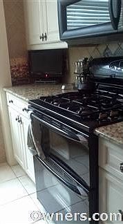 Kitchen~stove w/double oven & microwave