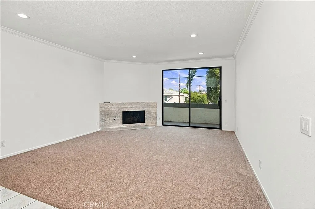 2 bed, 1250 sqft, $3,600 — Photo 1
