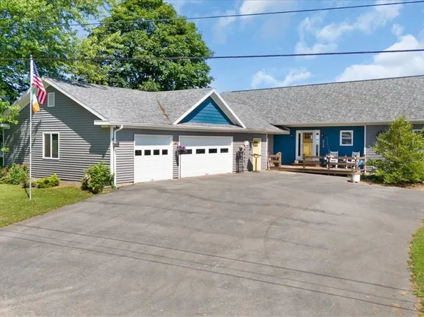 10755 Maple View Hts, Wolcott, NY 14590