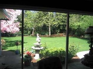 10255 SW Homestead Ln, Beaverton, OR 97008