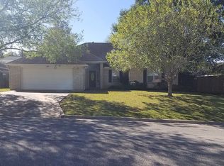 2418 Corey St, Brenham, TX 77833