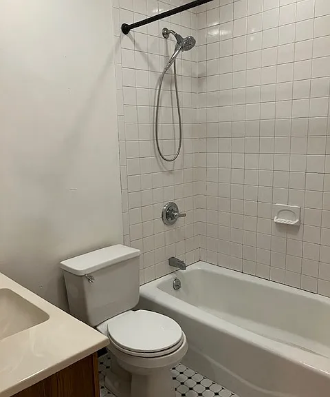 20 Llewellyn Ave #1 — Photo 2