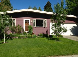 216 McAdow Ave, Bozeman, MT 59715