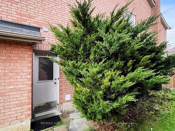 2nd image of 719 Shanahan Blvd #A