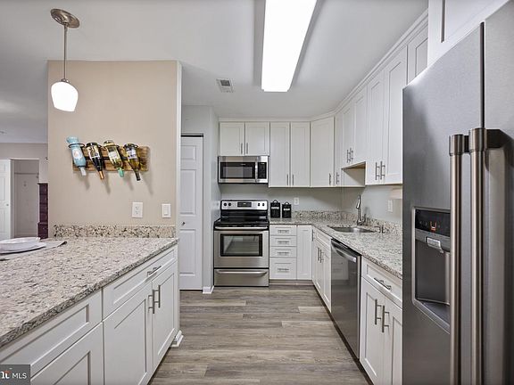 5th image of 3800 Wean Dr APT 2A