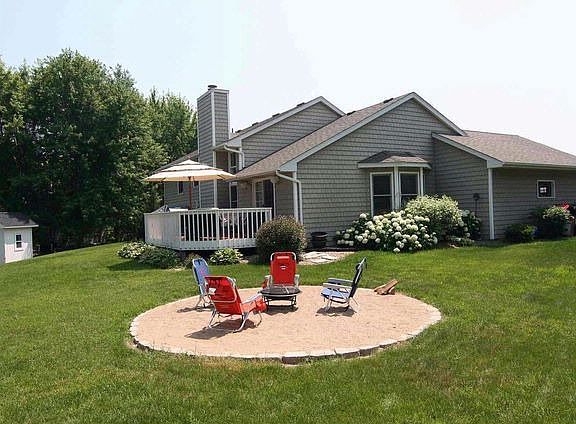 2nd image of 320 Sinnen Cir