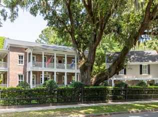 98 N Shelmore Blvd, Mt Pleasant, SC 29464