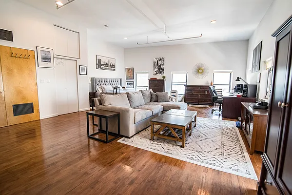 Rented by Compass | media 2