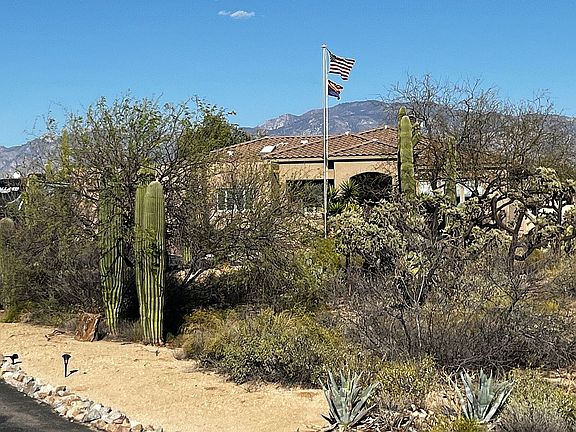 2nd image of 11250 N Vista Del Sol