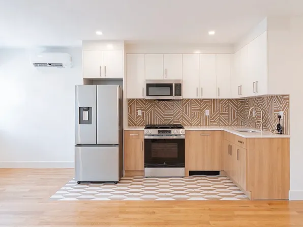 982 E 106th St Floor 1, Brooklyn, NY 11236