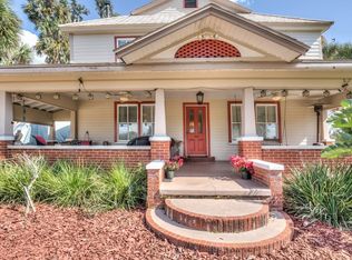 30130 Rainey Rd, Sorrento, FL 32776