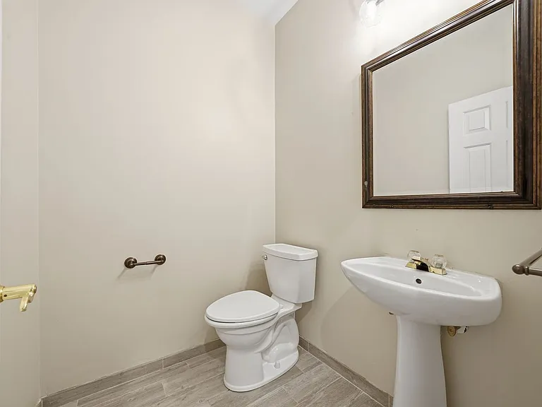 174 Ennisbrook Dr SE — Photo 12