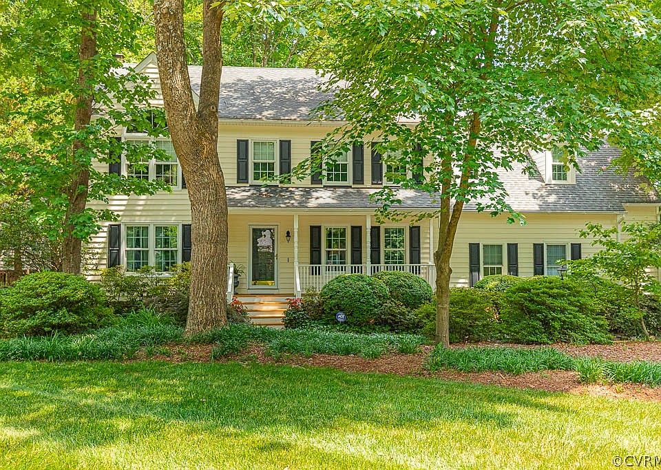 1st image of 10296 Berkeley Manor Dr