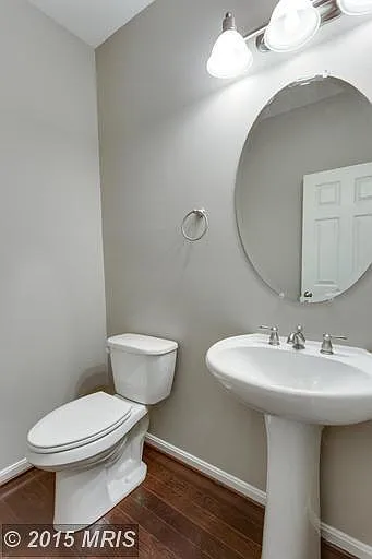408 Saint Martins Ln — Photo 7