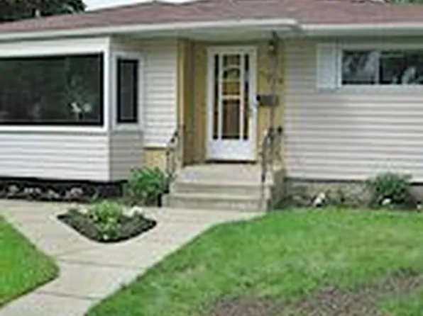 11206 38th St NW, Edmonton, AB T5W 2G2