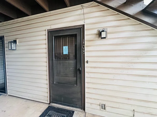 412 N Oakwood Rd APT 108, Enid, OK 73703
