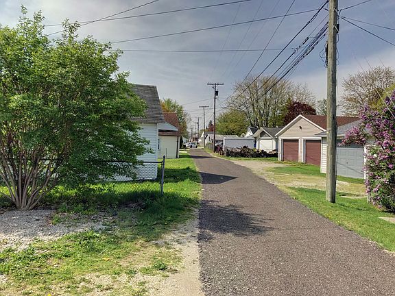 4th image of 901 North St