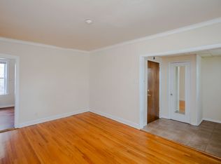 3404 W Berteau Ave APT 3, Chicago, IL 60618