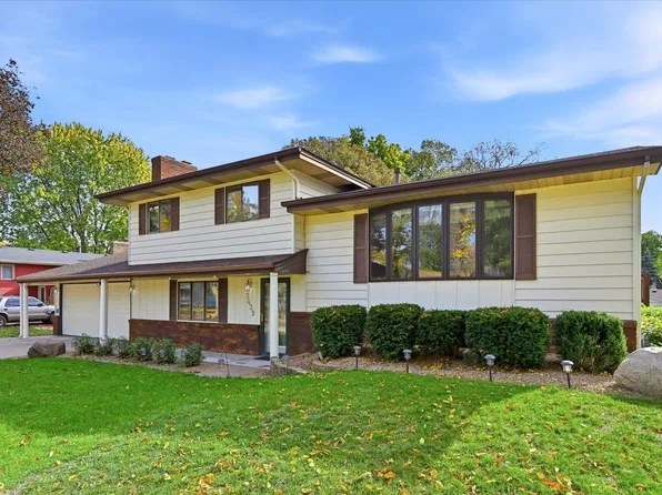 7439 Concerto Curv NE, Fridley, MN 55432