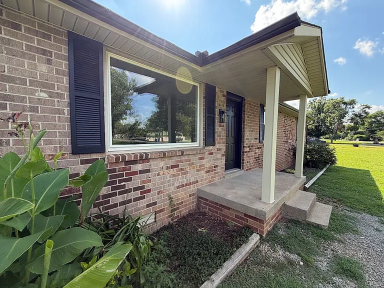 6815 Cooks Ave — Photo 2