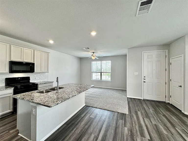 5701 Pleasanton Pkwy — Photo 9