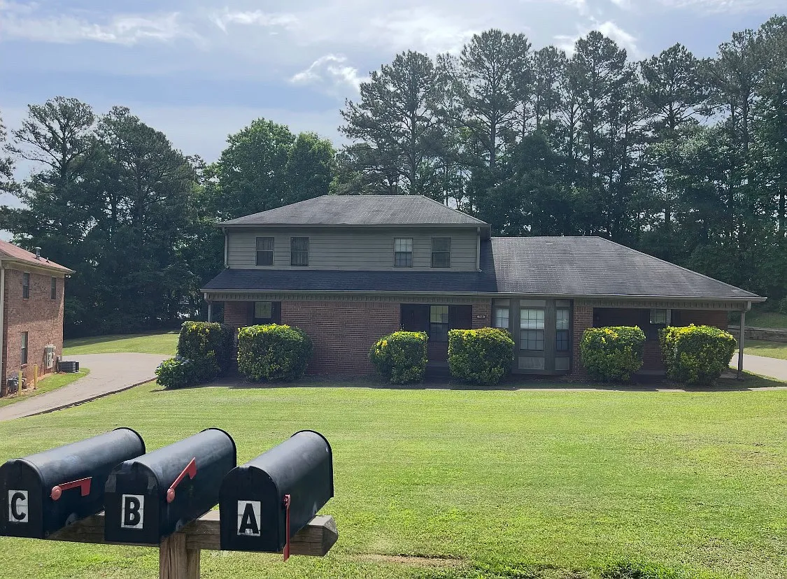 Building Photo - 818 Willowgate Cir #A
