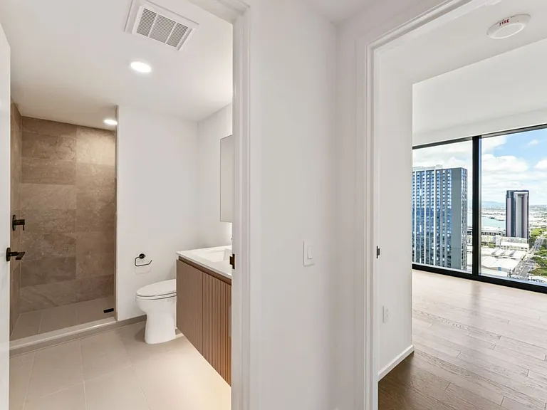333 Ward Ave #2903 — Photo 13