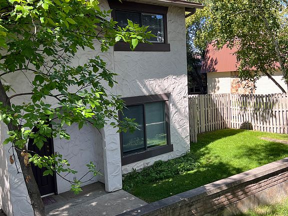 3rd image of 1079 N 200 W APT 5