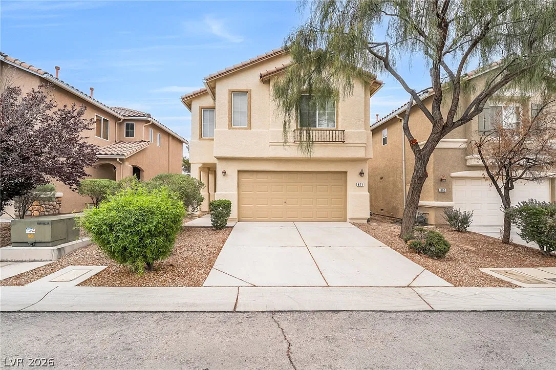 3 bed, 2.5 bath, 1550 sqft, $1,900 — Photo 1