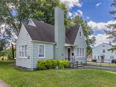 1122 Spruce Rd, Charleston, WV, 25314