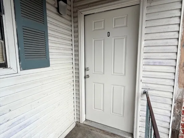 104 Sweetbriar St #D, Lafayette, LA 70506