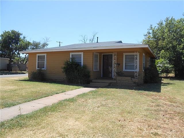 1st image of 942 S Bowie Dr