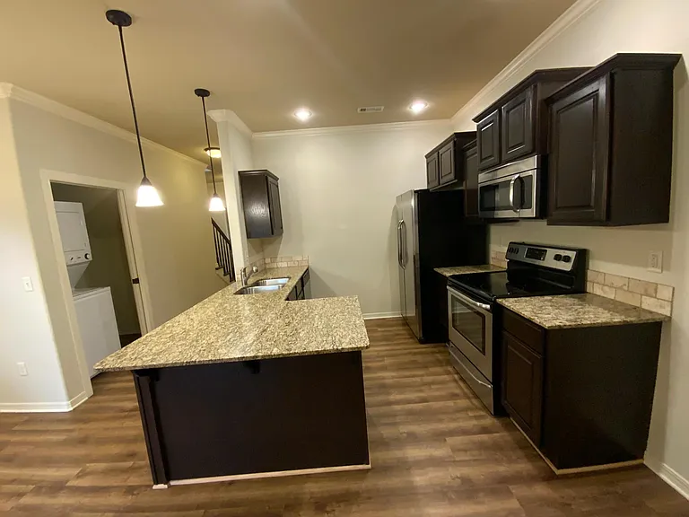 2639 N Arroyo Ave — Photo 10