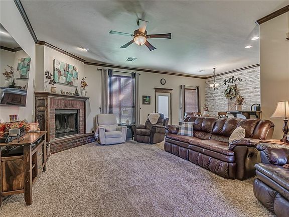 4th image of 21420 SE 103rd St