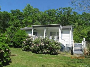 391 Holly Grove Ct, Bumpass, VA 23024