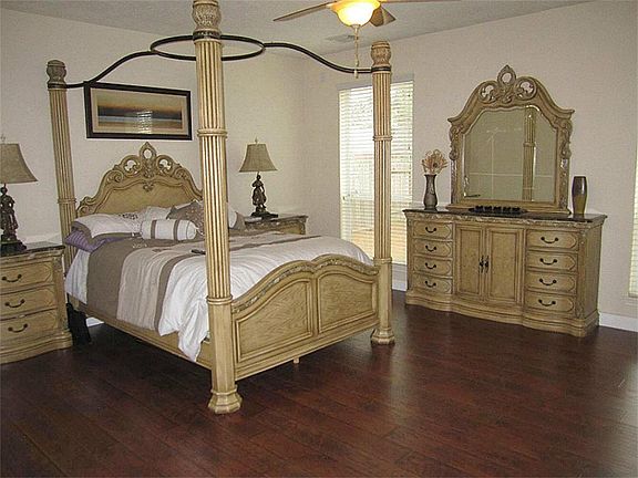 Large master suite.  Master bath has upgraded fixtures throughout, dual sinks, garden tub, separate shower and a large walk-in closet