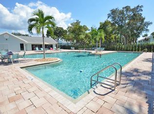 113 Wading Bird Cir #W-102, Naples, FL 34110