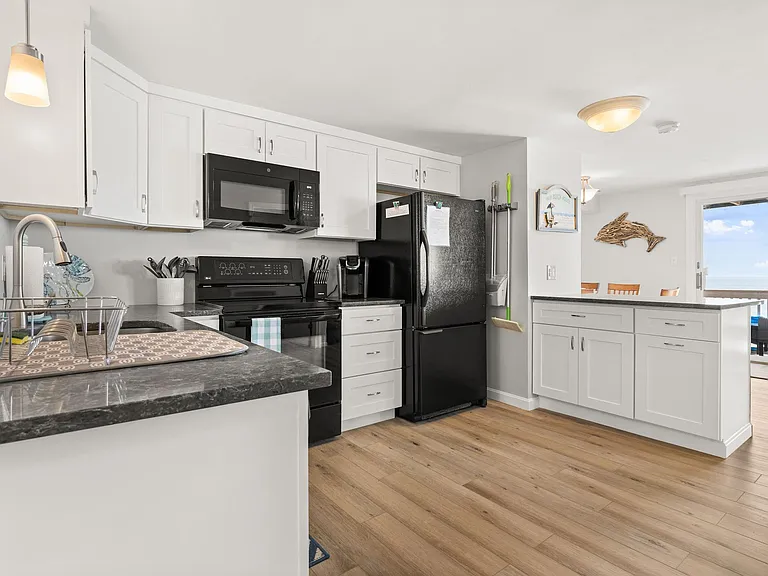 57 Atlantic Ave #C — Photo 6