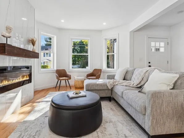 17 Mount Vernon St #17A, Arlington, MA 02476