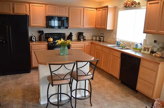 Meridian, 4Bd/2.5Bth/2Car, 2002Sqft, Nice family home in Gramercy Subdivision — Photo 4