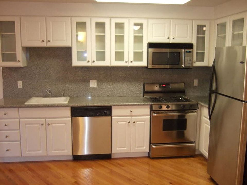 1st image of 600 Portola Dr APT 15