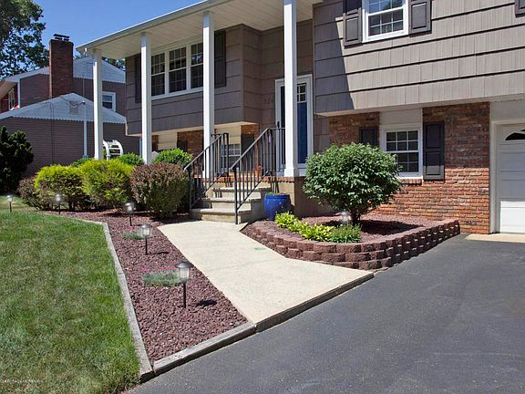 3rd image of 524 Kingsley Ct