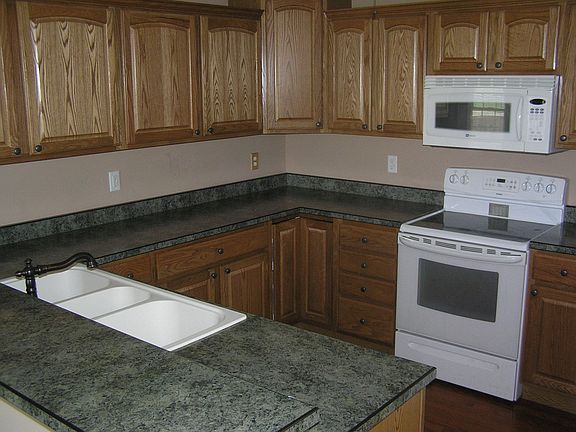 Kitchen-Custom sink/counter top