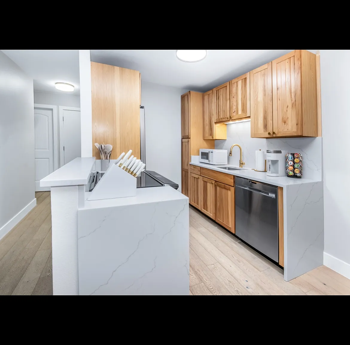 2 bed, 768 sqft, $6,000 — Photo 1
