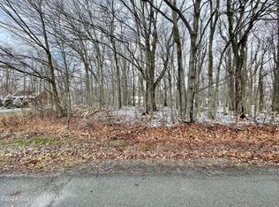 5710/5711 Onondaga Way, Tobyhanna, PA 18466